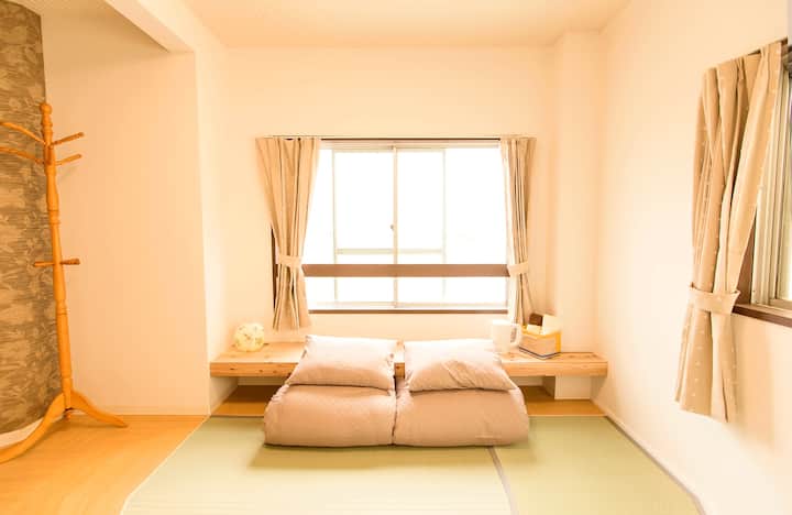 Chumba cha Tatami kwenye ghorofa ya 3 