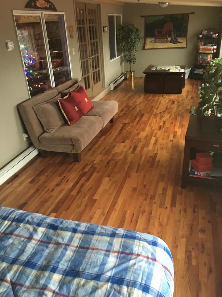 غرفة التشمس/غرفة الألعاب.