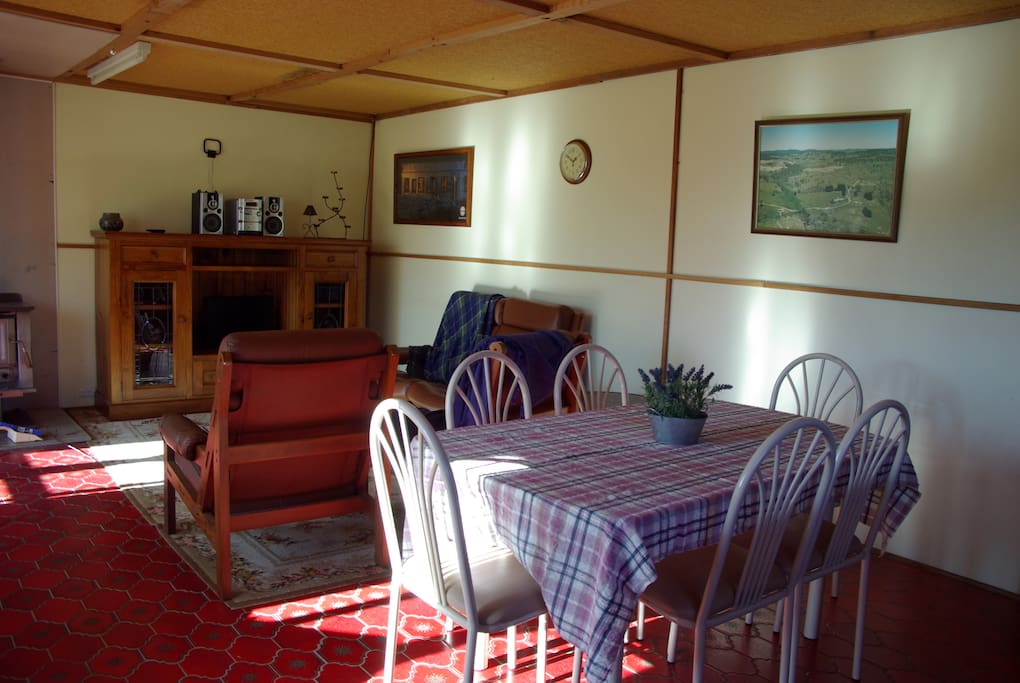 Lounge and dining area