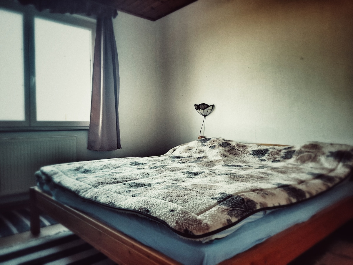 غرفة النوم 1