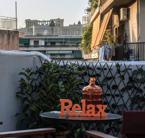 Loft with Acropolis view in the heart of Athens gallery image 3