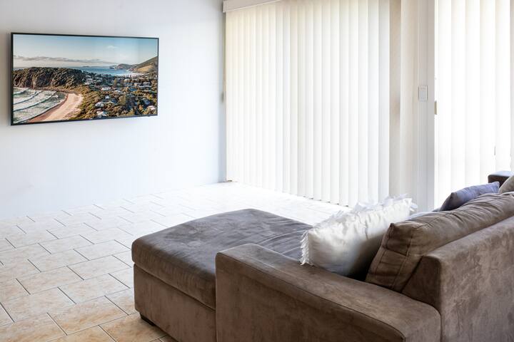 Hillside Parade gallery image 3