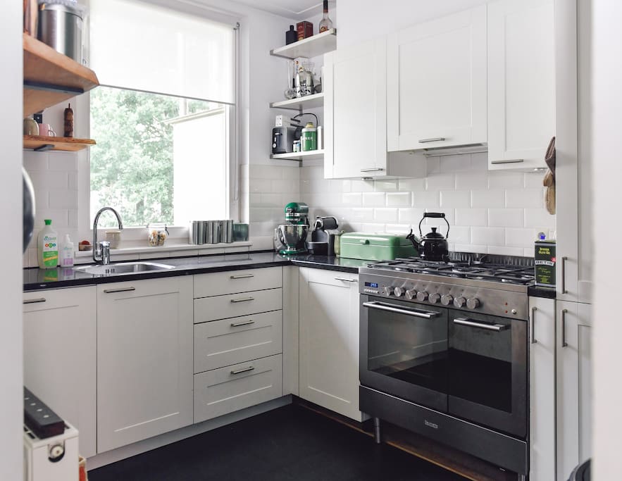 Fully equipped kitchen