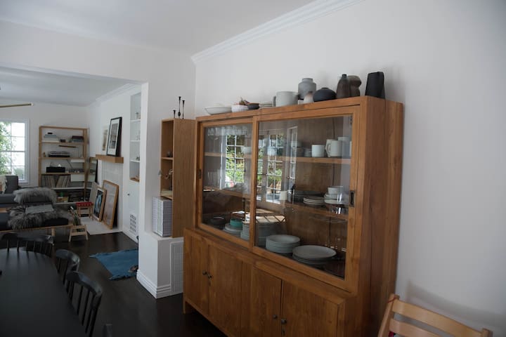 Renovated Modern Bungalow in Central Silverlake