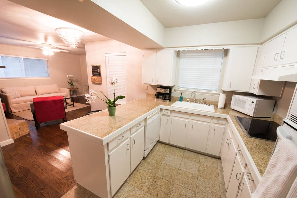 Kitchen and Living Room!