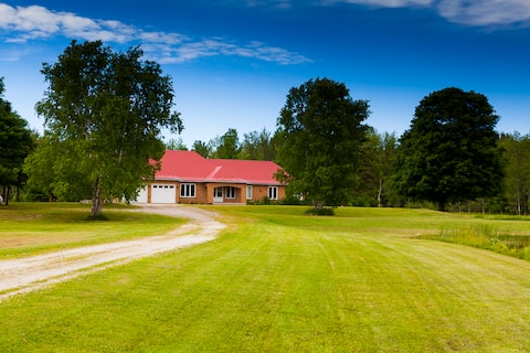 Clearview Manor! Wasaga Beach, Blue Mountain