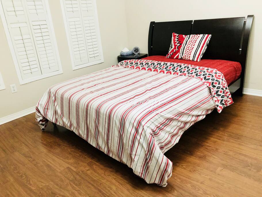 Designer Bedroom with 3 Windows (California Shutters)