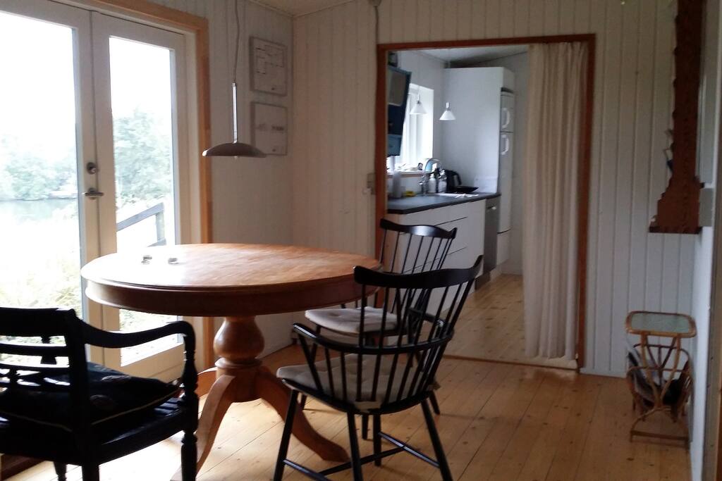 Spisebord med udsigt