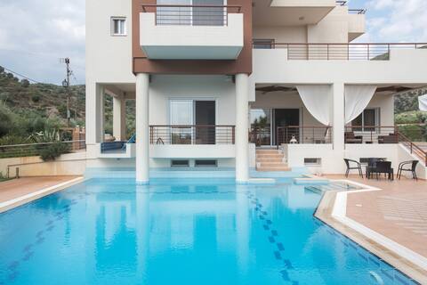 Luxurious 4bedroom Villa Kerezenia 