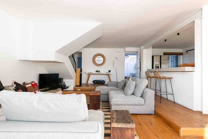 Ocean View Mediteranean Home in “the Village” gallery image 4