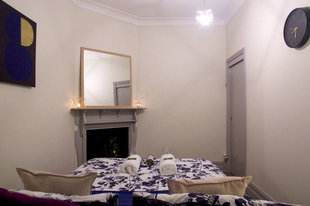 Master bedroom with queen size bed