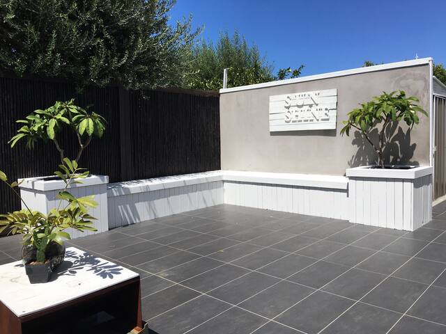 Sunshine Coast 4BRM coastal home gallery image 3