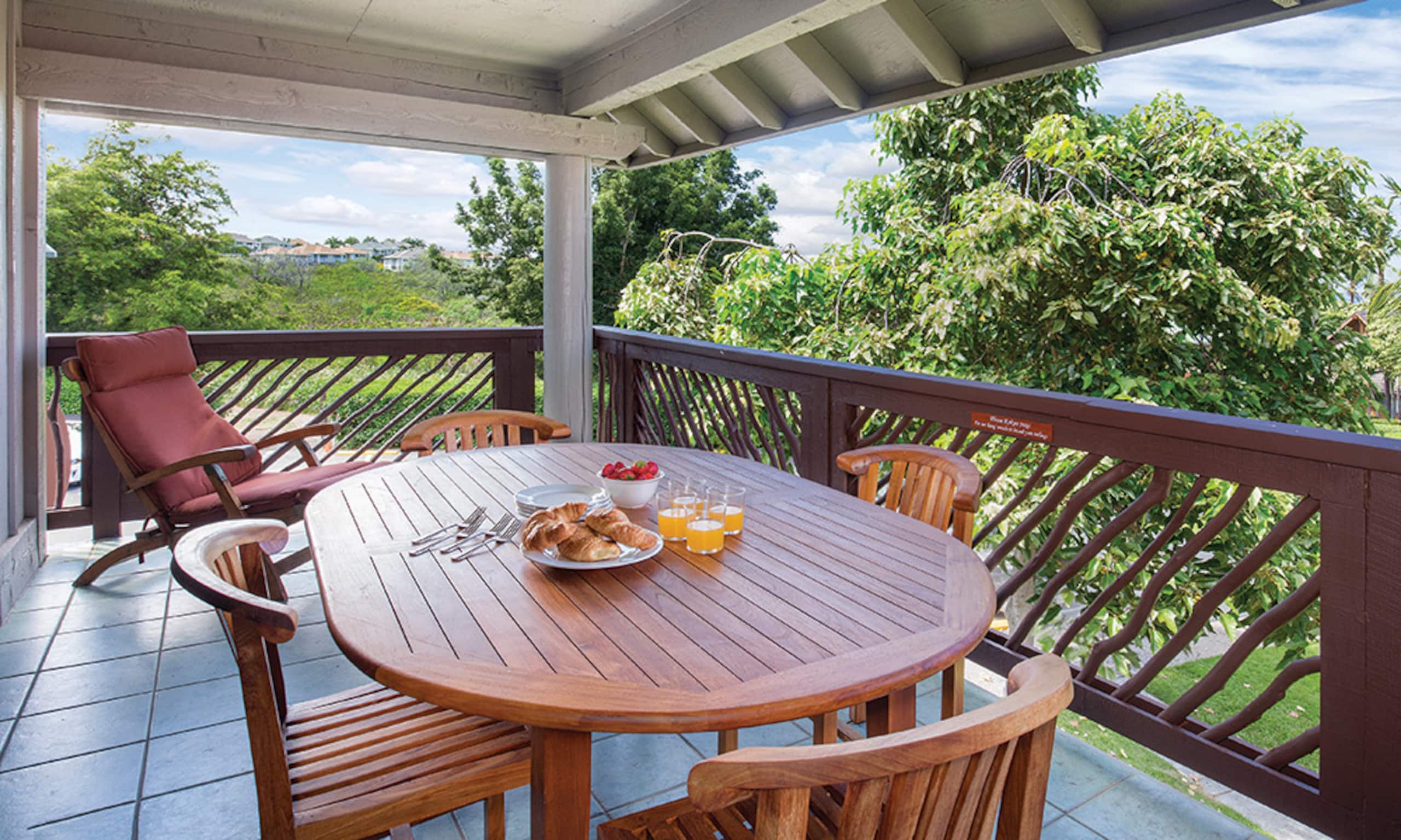 Condo in Kailua-Kona · ★4.82 · 2 bedrooms · 2 private baths - Image 6