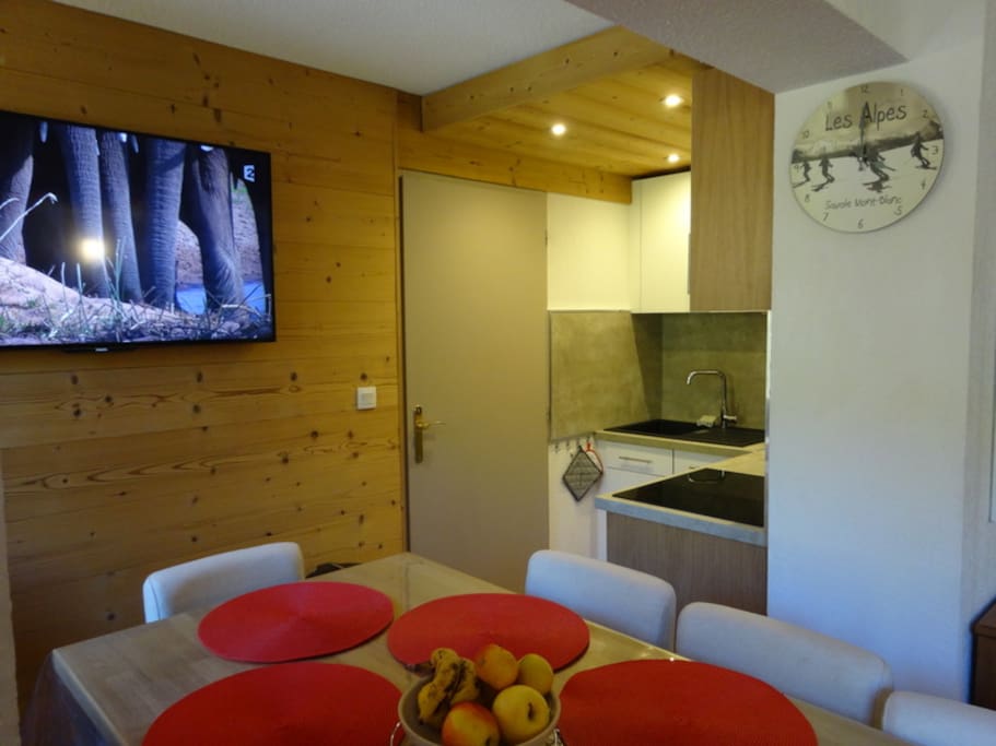 The living room & dining room