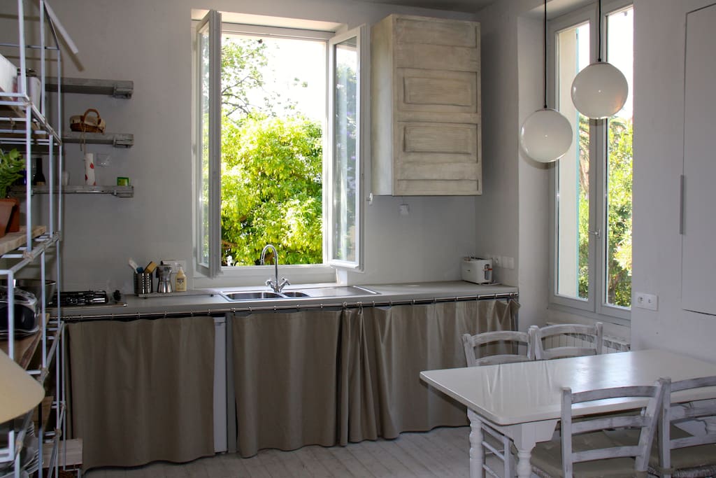 Fully equipped kitchen