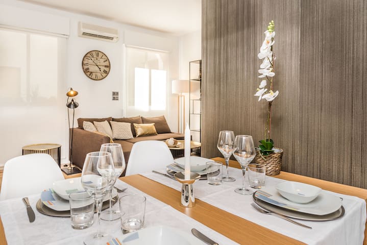 Great Location! CALLAO SQUARE