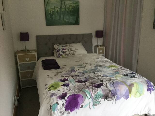 Compact Room in City Centre