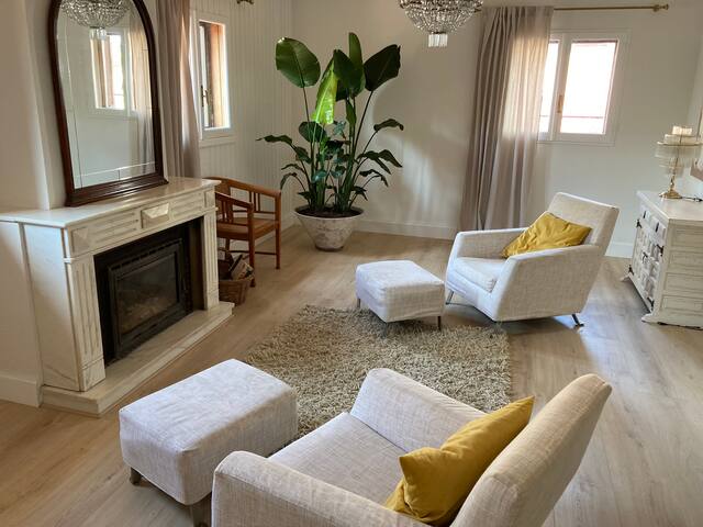 Villa con piscina muy cerca de San Sebastián gallery image 2