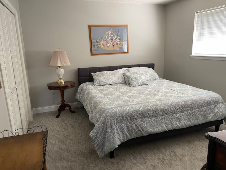 Chumba cha kulala cha ukubwa wa King