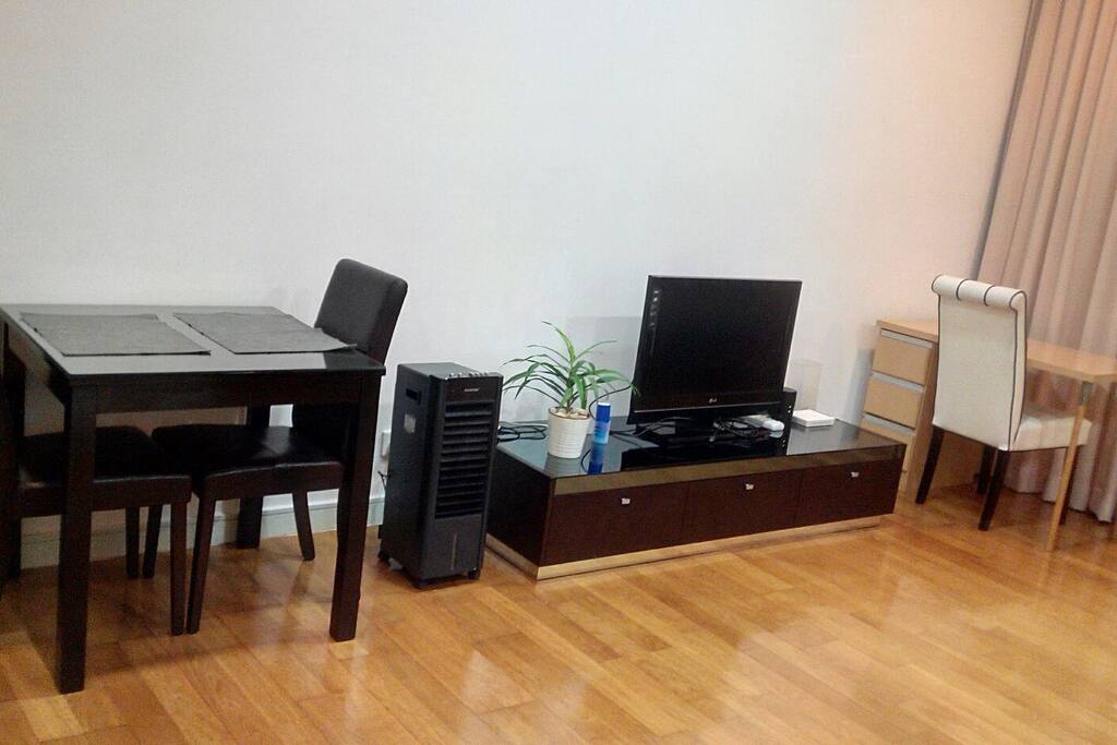 Room facilities.