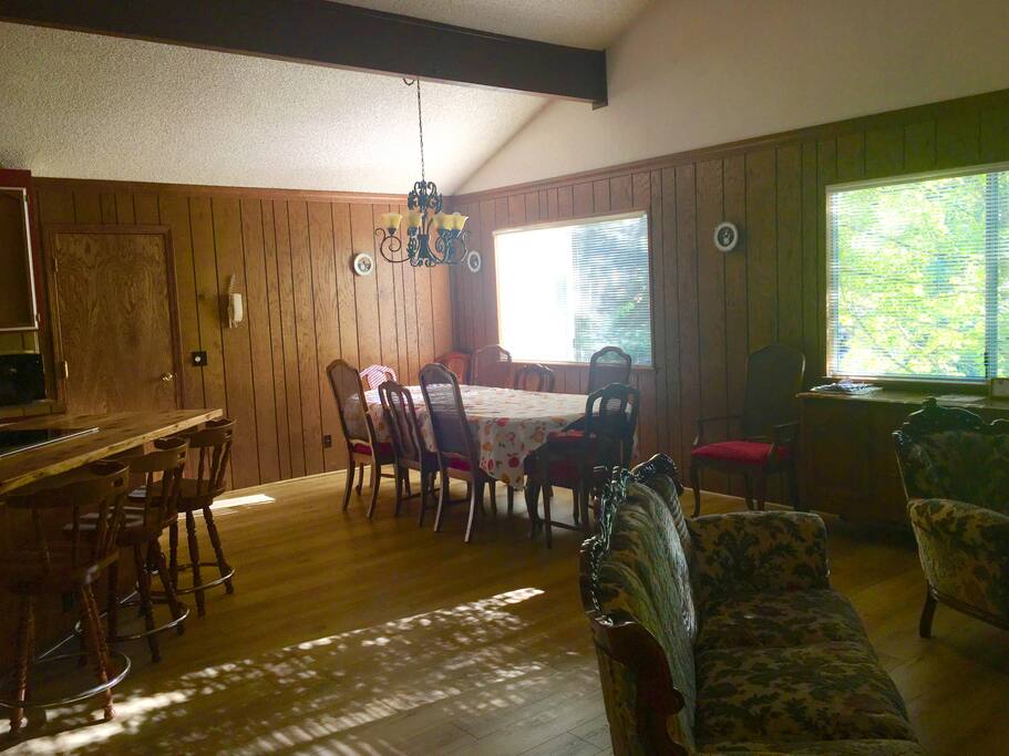 family/dining room
