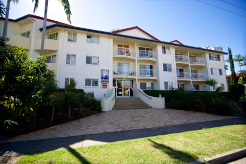 Front Entrance of Anchor Down Apartments