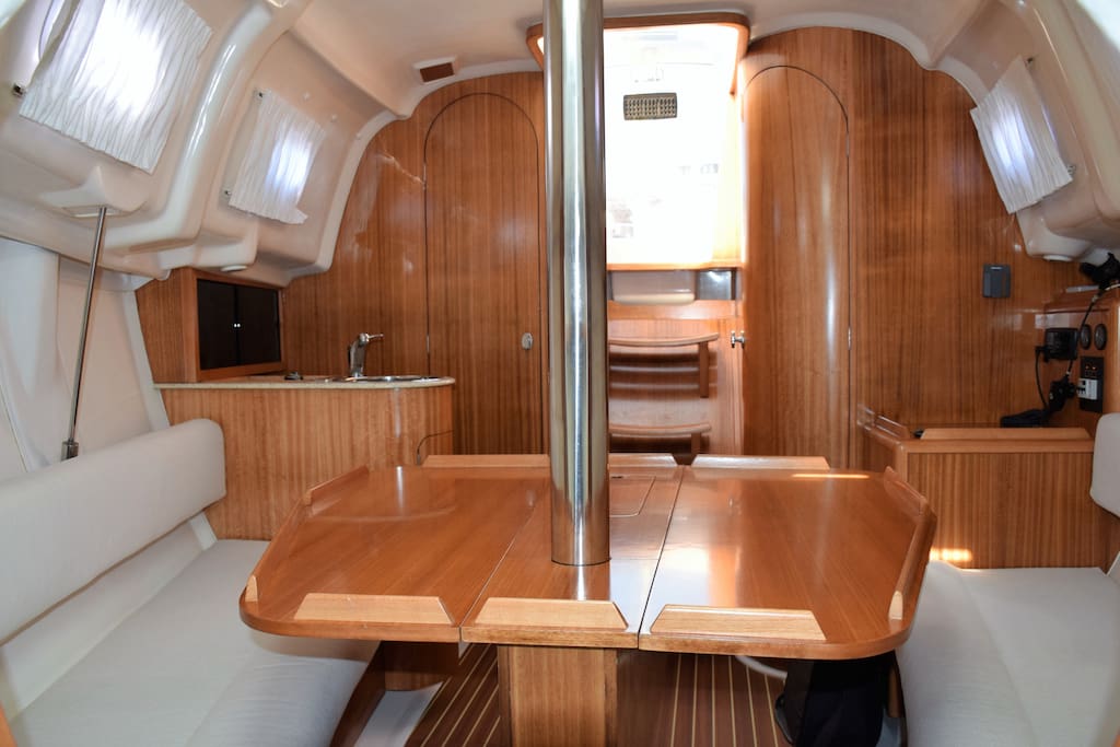 Saloon