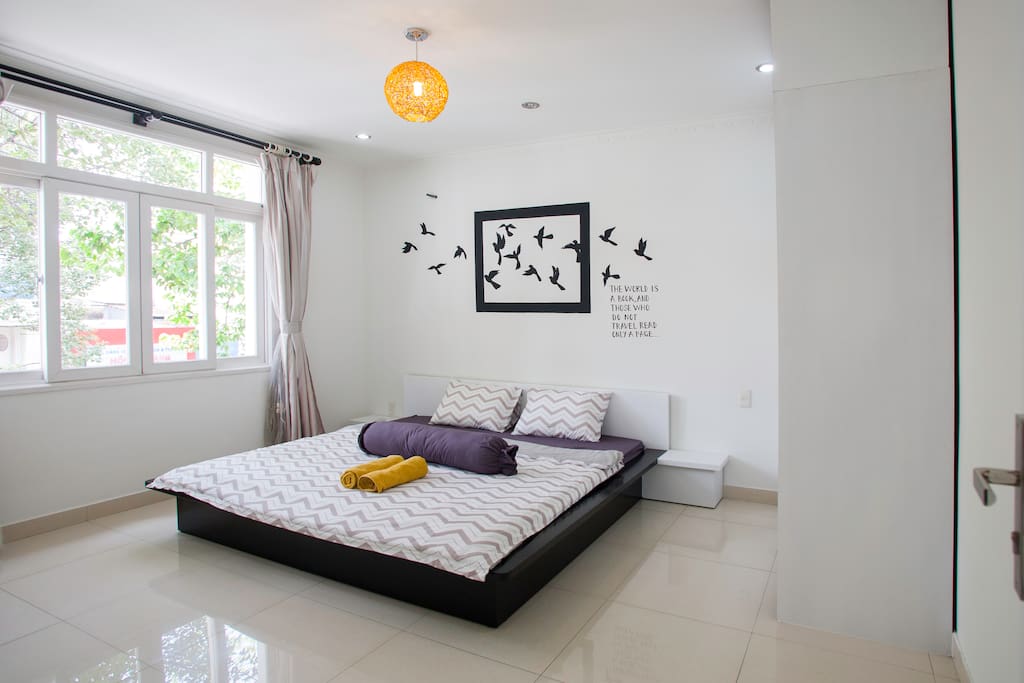 Unique feature #1: 3 spacious bedrooms with beautiful paintings that can sleep a whole big family of 6-10 pax comfortably.