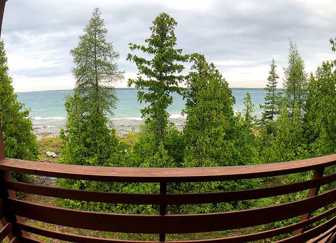 Rock N Roll Cottage Cottages For Rent In Tobermory Ontario Canada