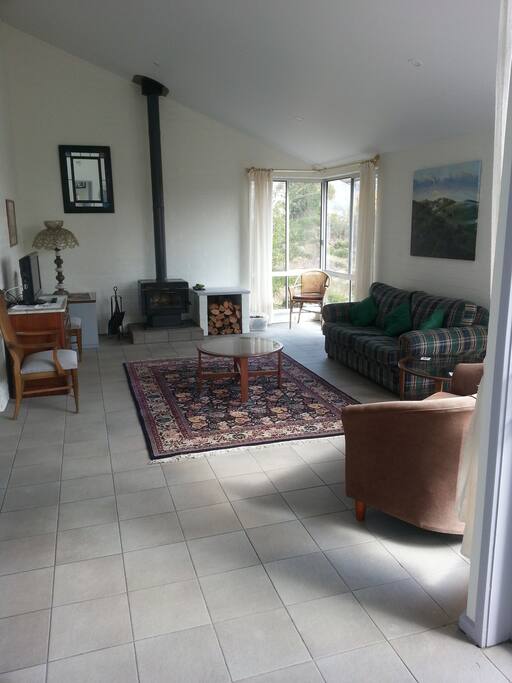 Main Living/Lounge area with Fireplace