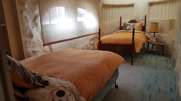 The "Cutting Room". Formerly the opal cutting room but now a bedroom. Couldn't find any opals to cut - but found a couple of comfy single beds though.