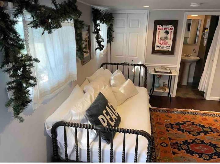 The Cottage At The Delaware Rose - 蘭伯特維爾