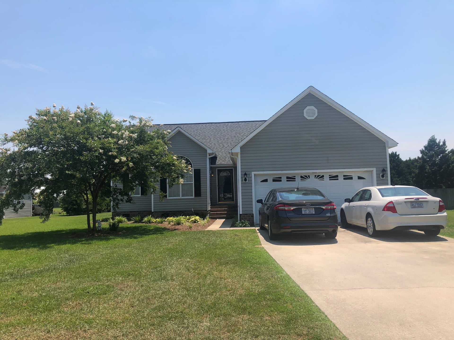 House close to ECU / ECU Health Hospital w/ garage
