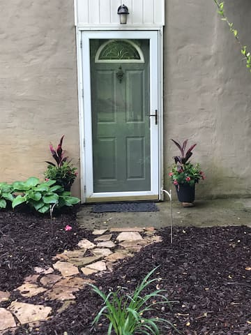 Karns Area Apartment