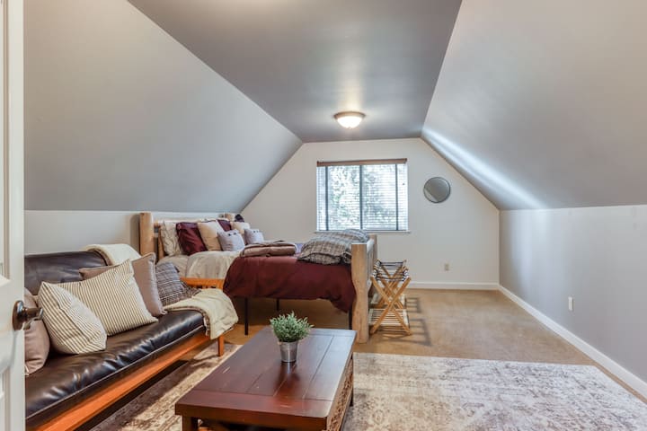 Спалня на горния етаж 2