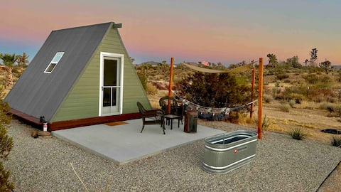 Doug's Corner + Pool&HotTub
