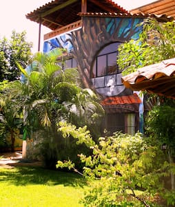 Casa Grasa con vista del mar y alberca