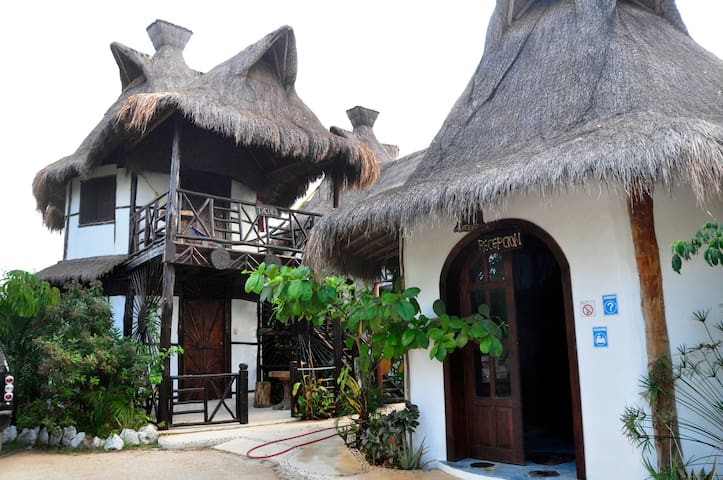 DISFRUTA DEL UNICO ECOHOTEL EN TULUM