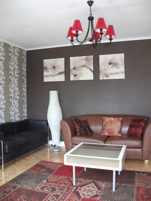 Lounge area with Sofa Bed.