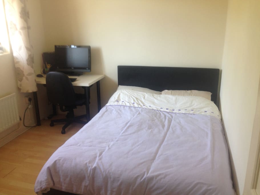 Light bedroom