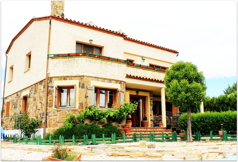 FACHADA