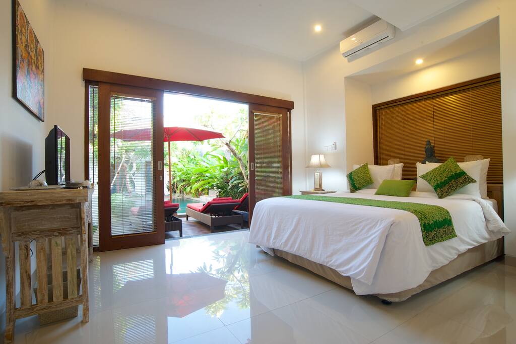 Bedrooms all with air conditioner and flat screen TV
