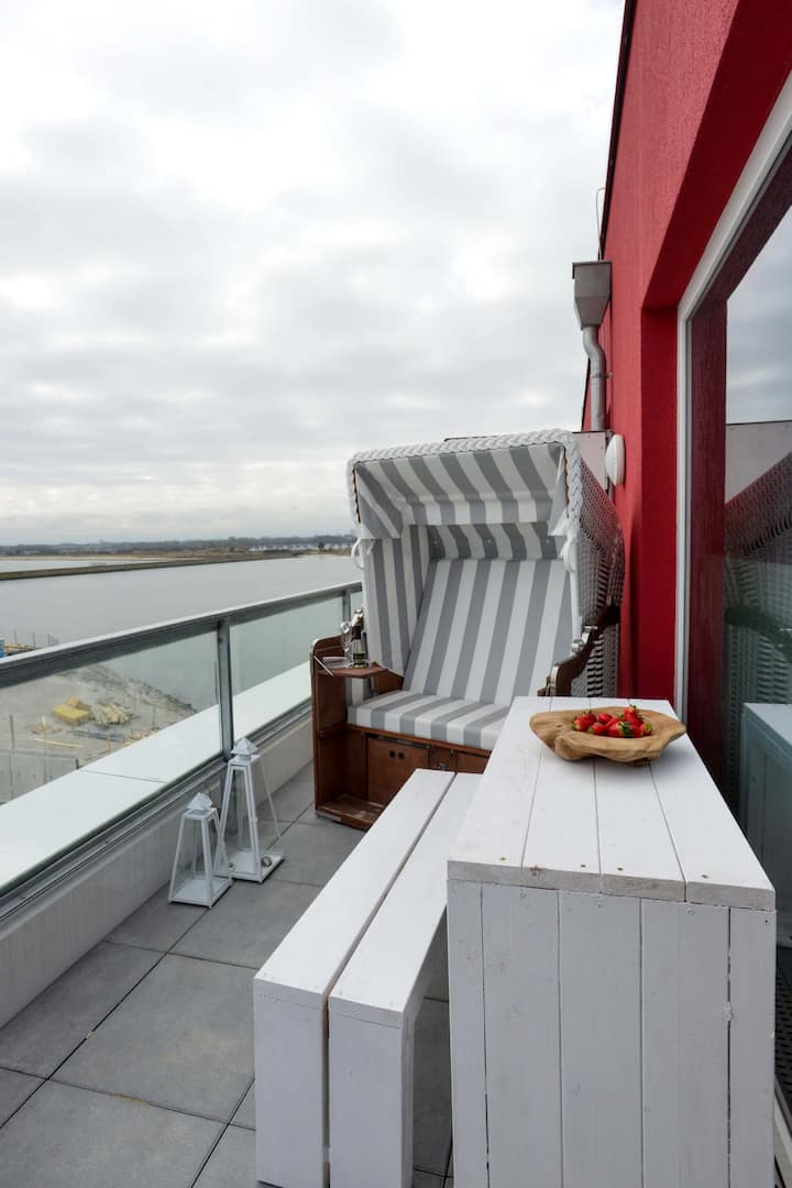 Marina Loft
