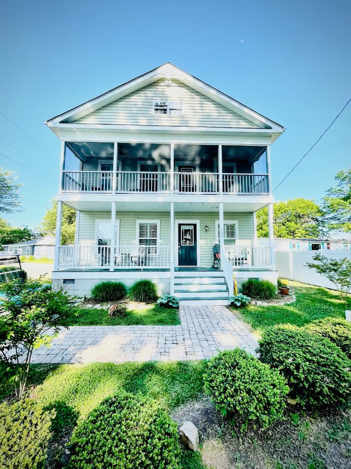 ‘Pipe Dream’ 3BD/2.5BTH Awesome water view! Houses for Rent in Colonial Beach, Virginia