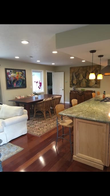 Kitchen/Dining