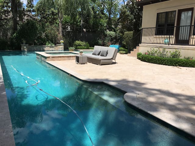 Luxury pool house with large pool & spa