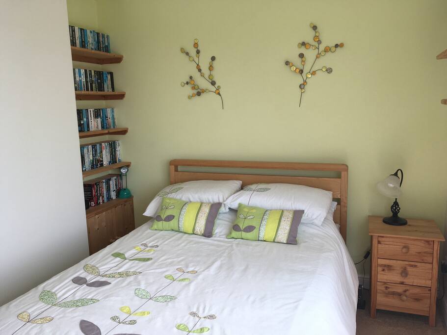 Private bedroom