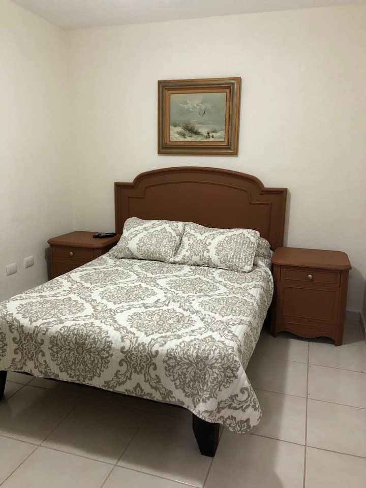 ห้อง 3 ชั้นบน 