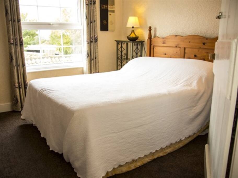 Ivy Bedroom