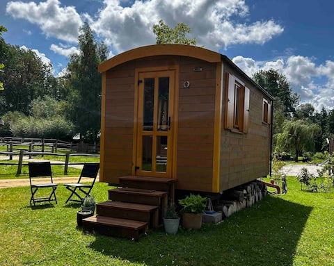 Caravan stay (2 adults) Hazel